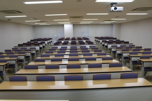 関西国際大学　会議室