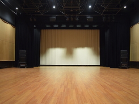 浦安市民プラザWave101