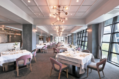 THE TOWER HOTEL NAGOYA lily