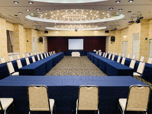 ロイヤルホテルうお八