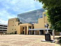 フェニックス・プラザ（福井市民福祉会館）