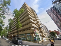 ブラウ　仙台駅前店