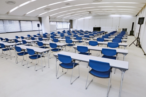 日経西部支社ビル