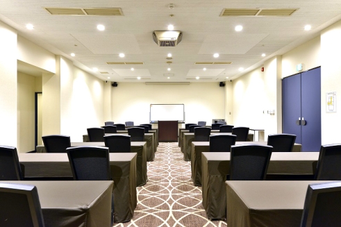 TKPガーデンシティ博多駅筑紫口前