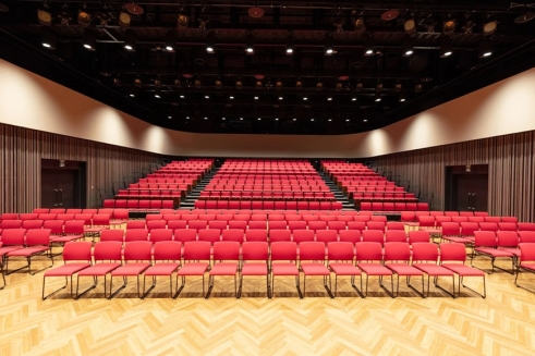 Li-Ka南国ホール